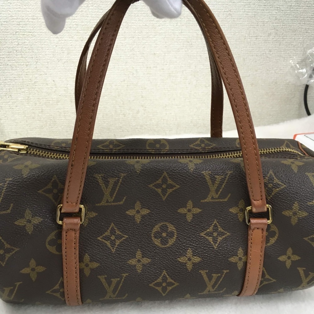 Louis Vuitton Vintage Monogram Papillon 26 - Picture 3 of 16